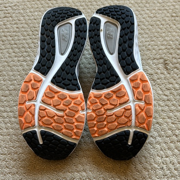 New Balance Fresh Foam 680 Running Shoe - Picture 4 of 4